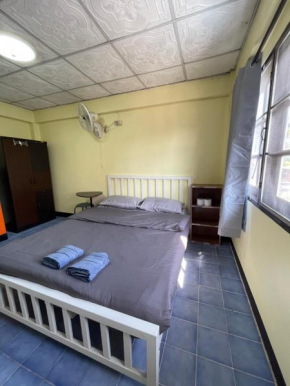 Cozy room 8